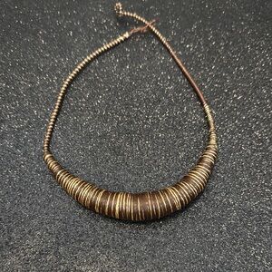 Elegant Gold and Brown thread Necklace